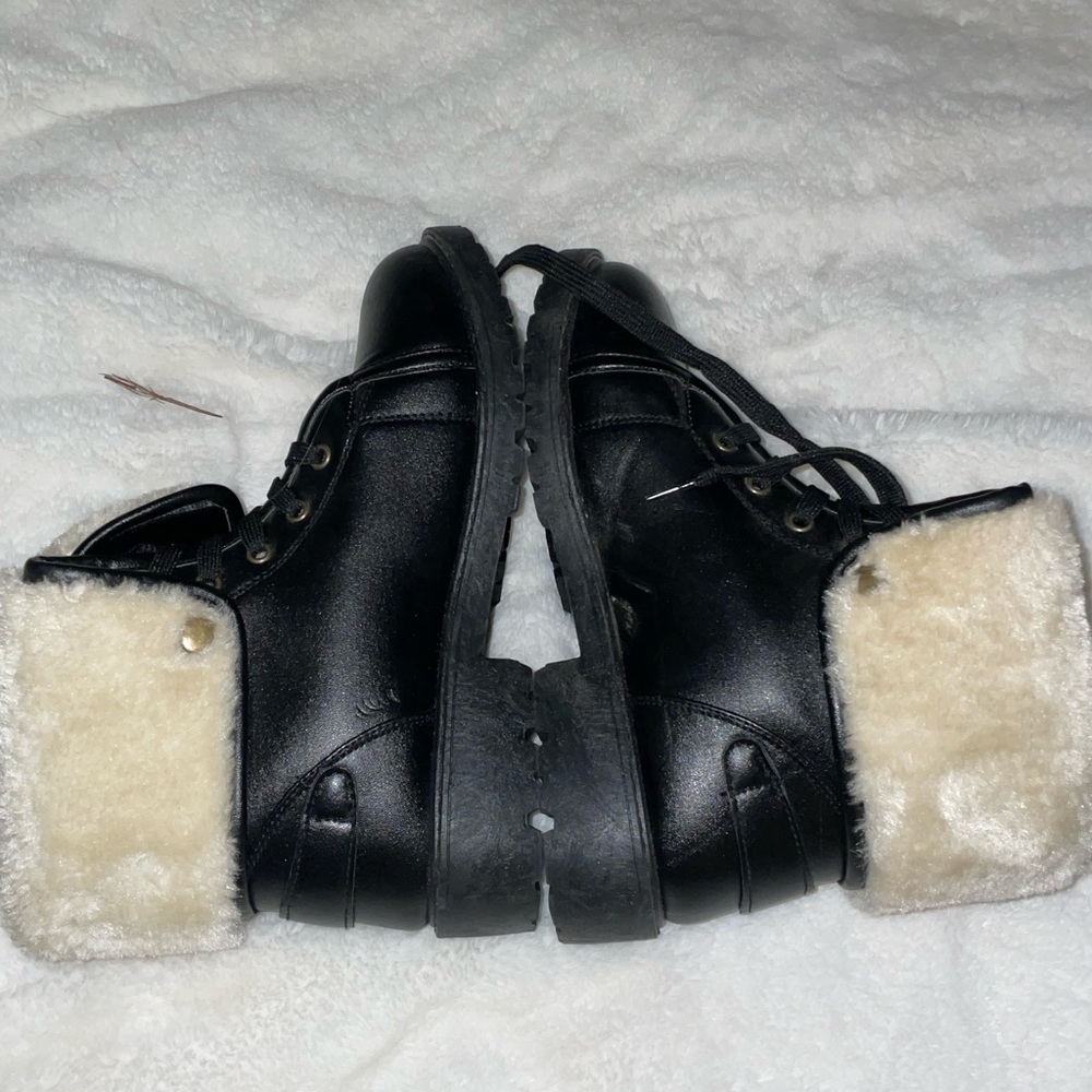 SHEIN Boots - Size 6 - Warm